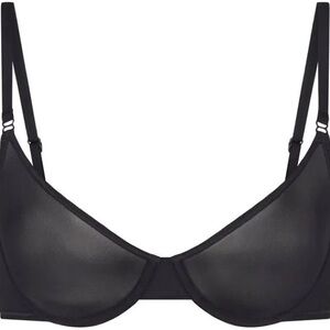 SKIMS Weightless Scoop Bra